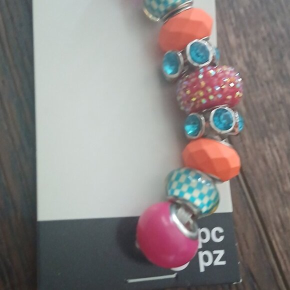 Colorful Craft Beads - Picture 2 of 5